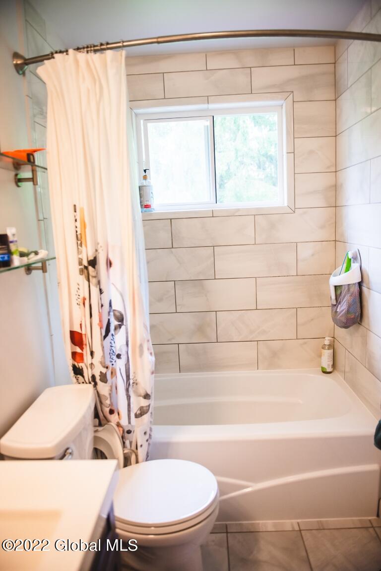 152 South Country Ridge Road Amsterdam, NY 12010 - Photo 28 of 45 amsterdam hosue-36 (Medium)