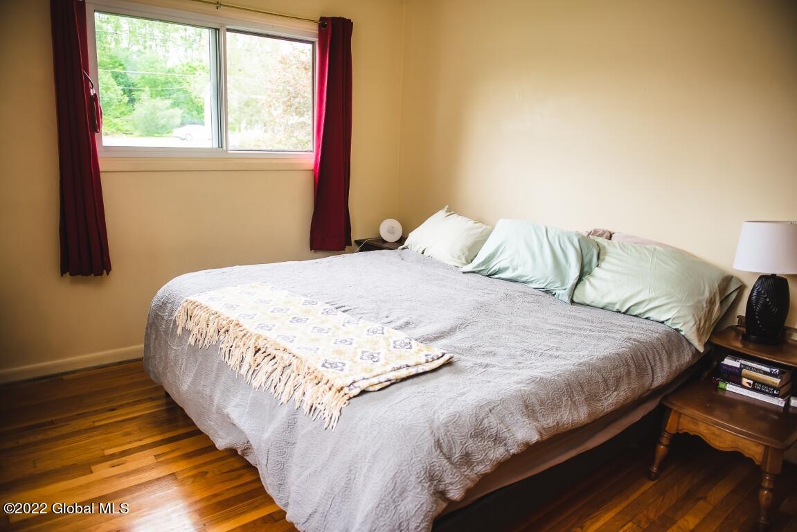 152 South Country Ridge Road Amsterdam, NY 12010 - Photo 32 of 45 amsterdam hosue-55 (Medium)