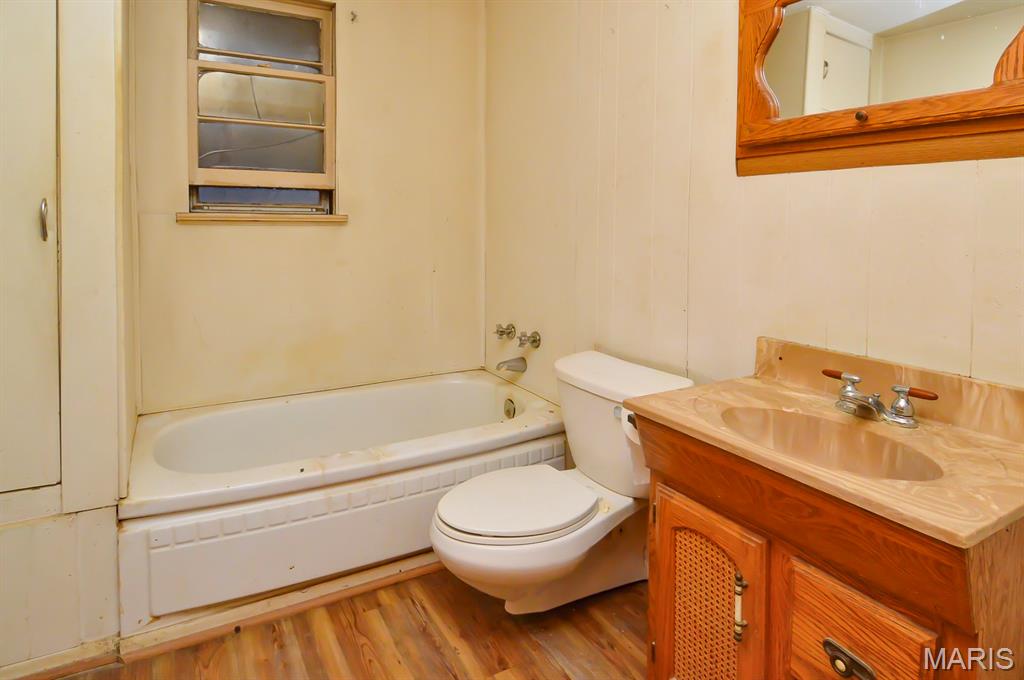 8627 Lower Marine Road St. Jacob, IL 62281 - Photo 11 of 32