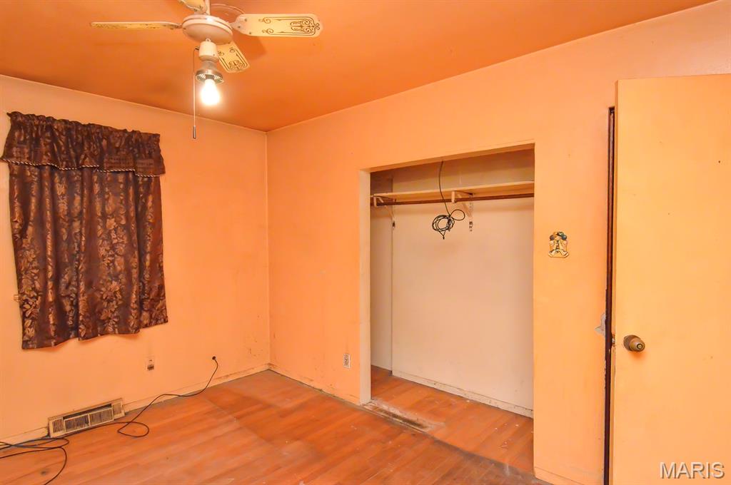 8627 Lower Marine Road St. Jacob, IL 62281 - Photo 15 of 32