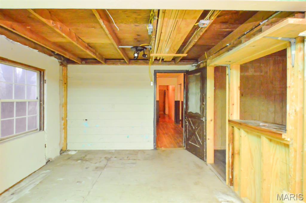 8627 Lower Marine Road St. Jacob, IL 62281 - Photo 17 of 32