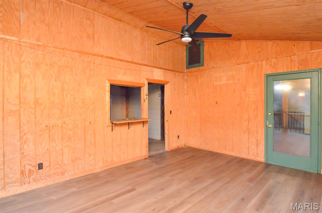 8627 Lower Marine Road St. Jacob, IL 62281 - Photo 19 of 32