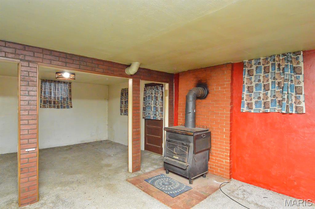 8627 Lower Marine Road St. Jacob, IL 62281 - Photo 21 of 32