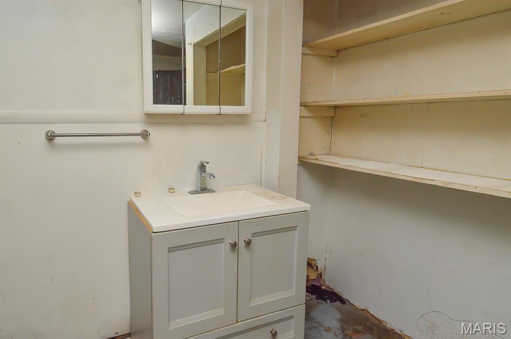 8627 Lower Marine Road St. Jacob, IL 62281 - Photo 23 of 32