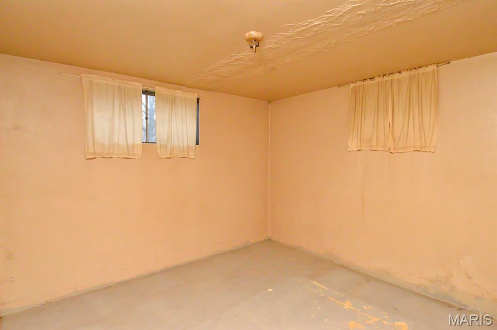 8627 Lower Marine Road St. Jacob, IL 62281 - Photo 27 of 32