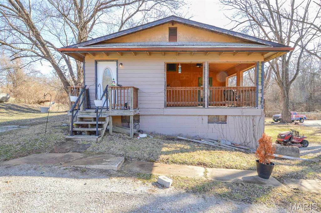 8627 Lower Marine Road St. Jacob, IL 62281 - Photo 3 of 32