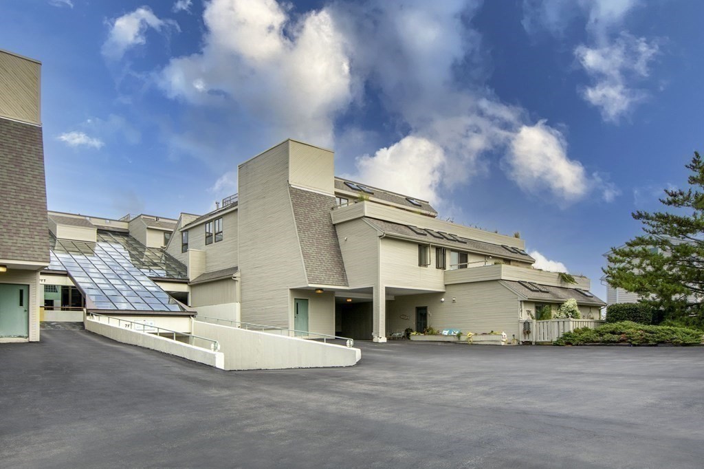 46 Oceanside Drive, Unit 46 Hull, MA 02045 - Photo 15 of 17