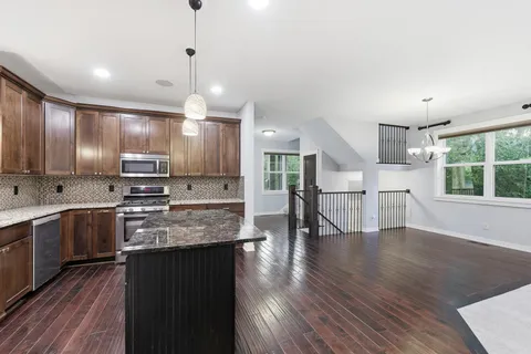 $619,900 | 2019 Louisiana Avenue South, St. Louis Park, MN 55426