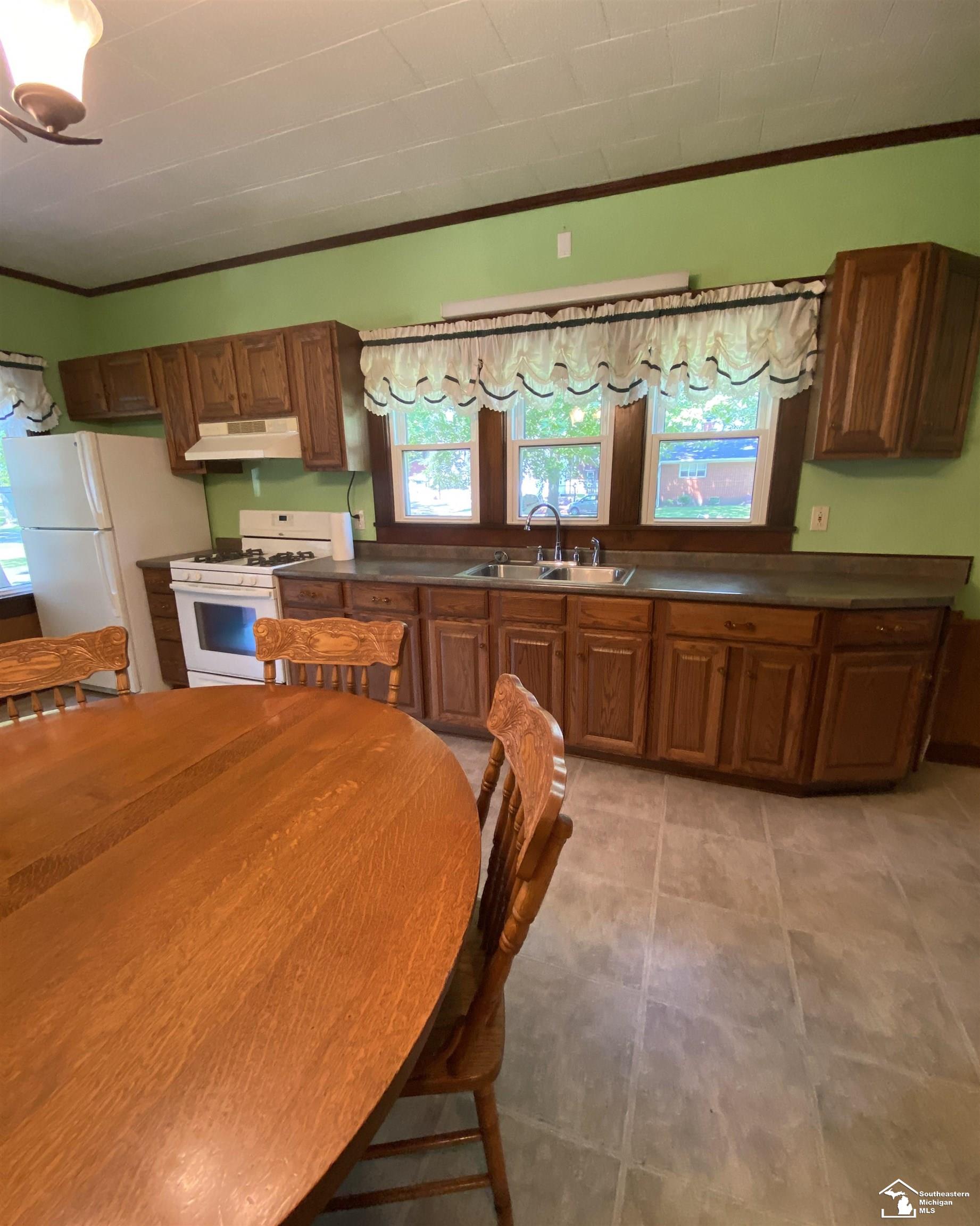 17877 Albain Road Petersburg, MI 49270 - Photo 11 of 36 Gallery Image 11