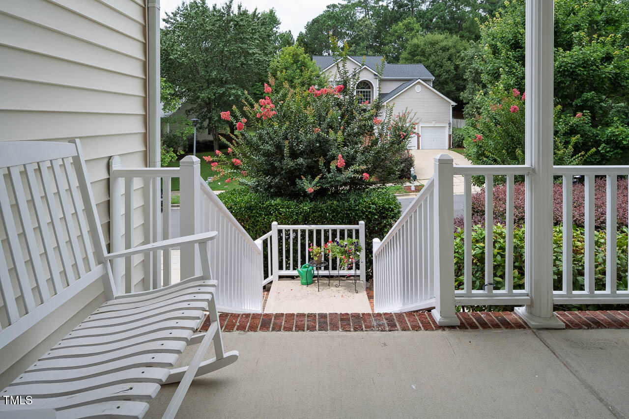 1059 Torrence Drive Apex, NC 27502 - Photo 41 of 49 1059 Torrence Dr-14