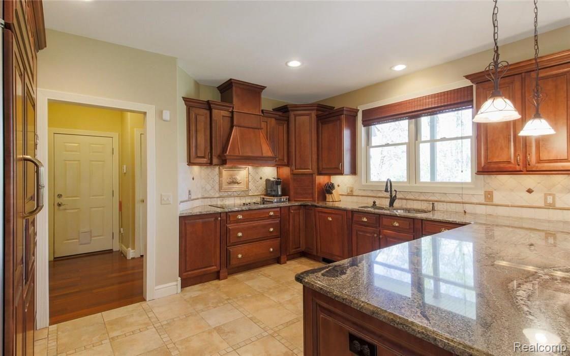 3742 Westphal Road Howell, MI 48843 - Photo 9 of 27 9-photo-web-1680x1050-196523.jpg