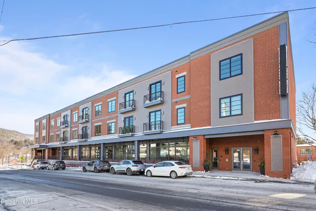 $769,000 | 34 Bridge Street, Unit 309, Great Barrington, MA 01230