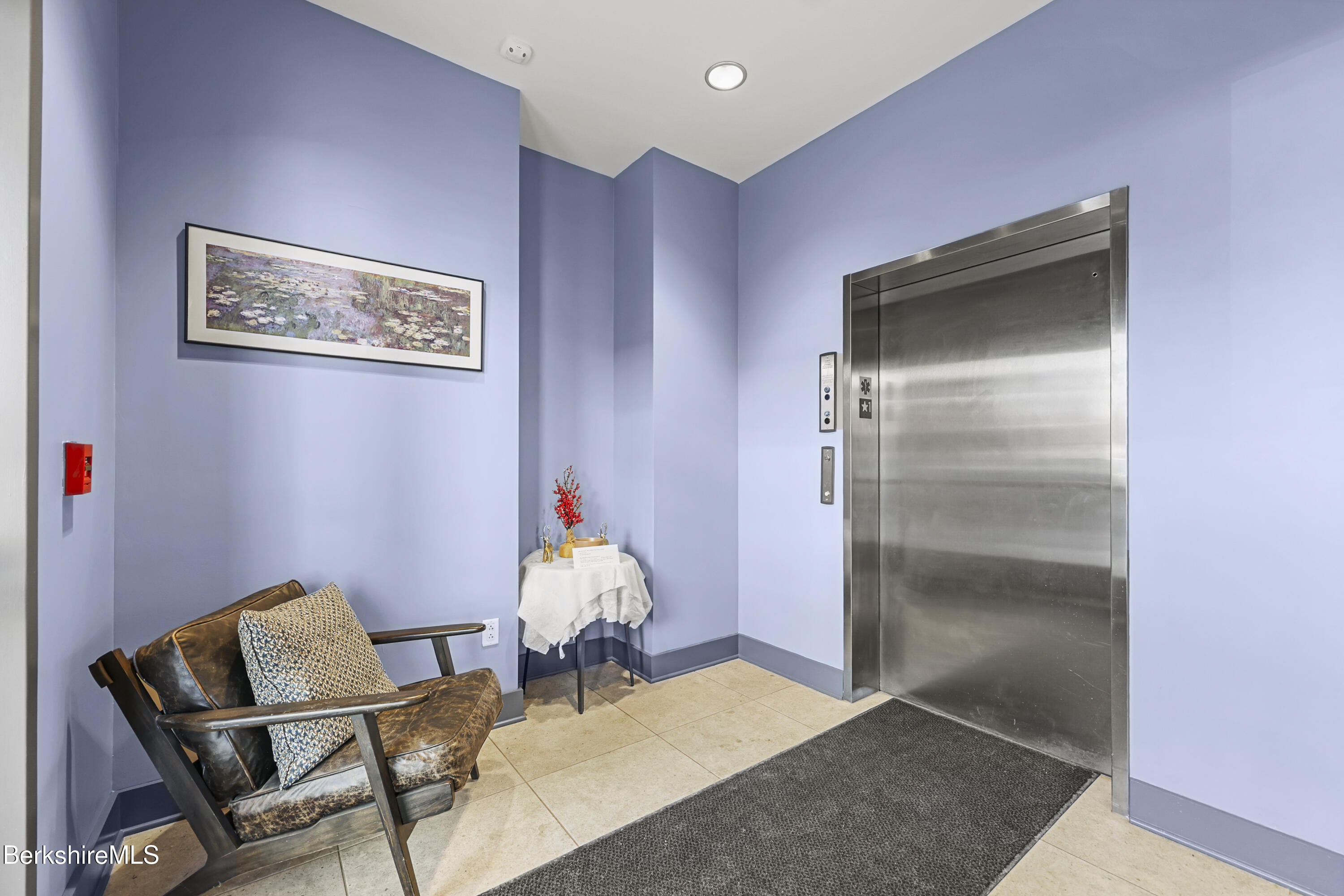 34 Bridge Street, Unit 309 Great Barrington, MA 01230 - Photo 23 of 24 40 Entrance