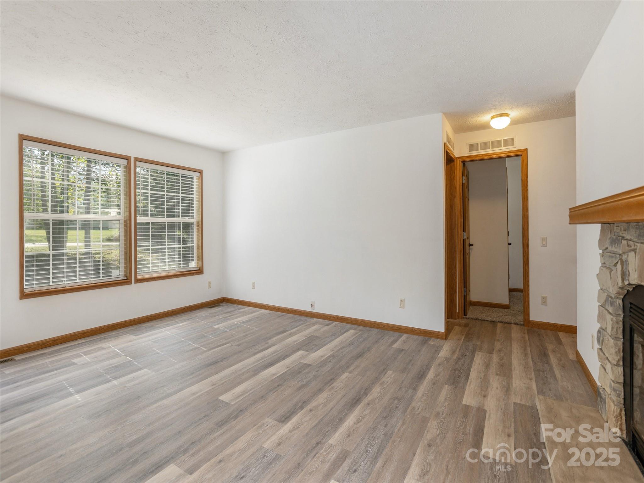 97 Hoopers Creek Road Fletcher, NC 28732 - Photo 5 of 21