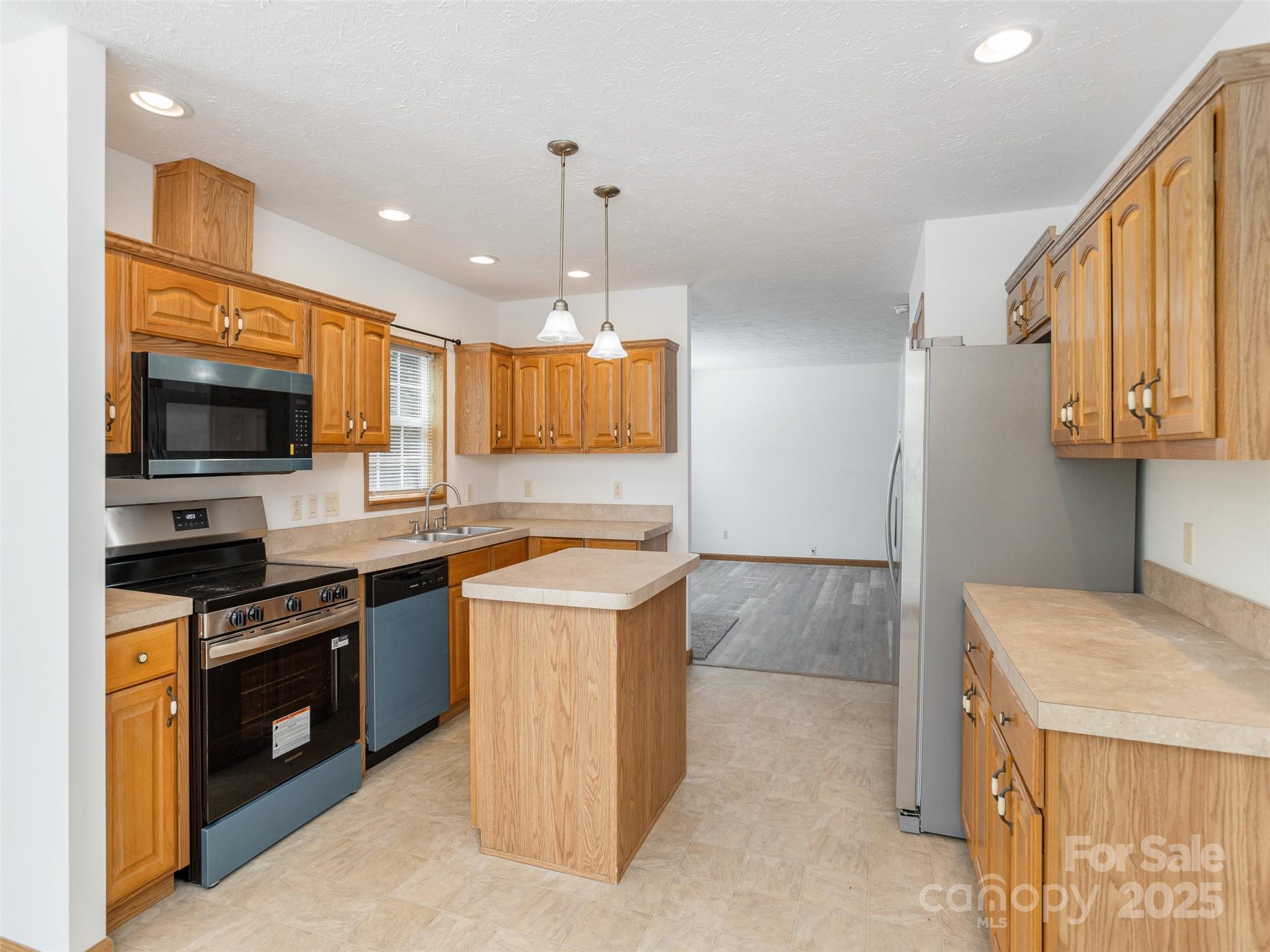 97 Hoopers Creek Road Fletcher, NC 28732 - Photo 7 of 21