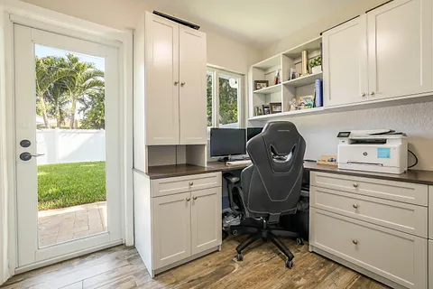 $998,000 | 2620 Northeast 53rd Street, Lighthouse Point, FL 33064