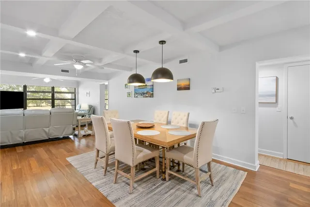 $224,900 | 25 Plantation Drive, Unit 206, Vero Beach, FL 32966