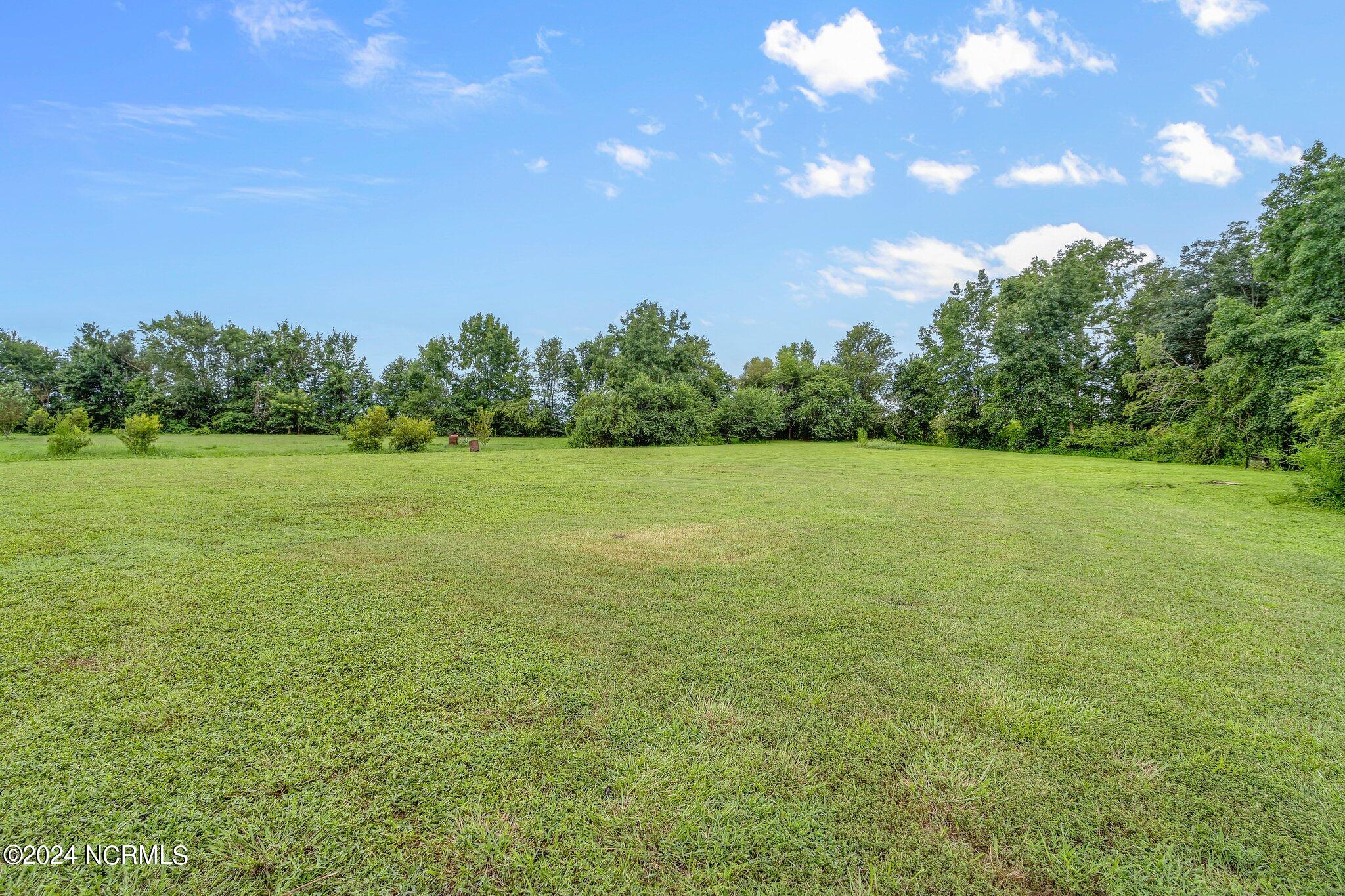 244 Green View Road Moyock, NC 27958 - Photo 12 of 27 27-web-or-mls-Photo Aug 20 2024, 2 22 46
