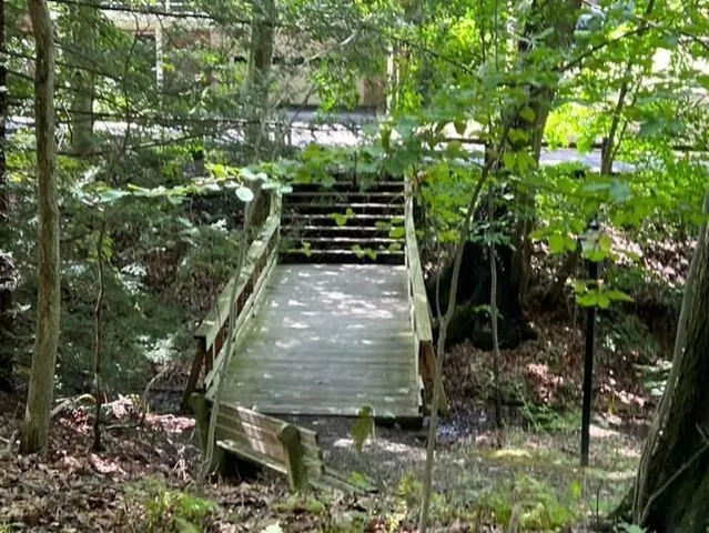 $350,000 | 82 Mystic Harbor, Bradford Woods, PA 15015