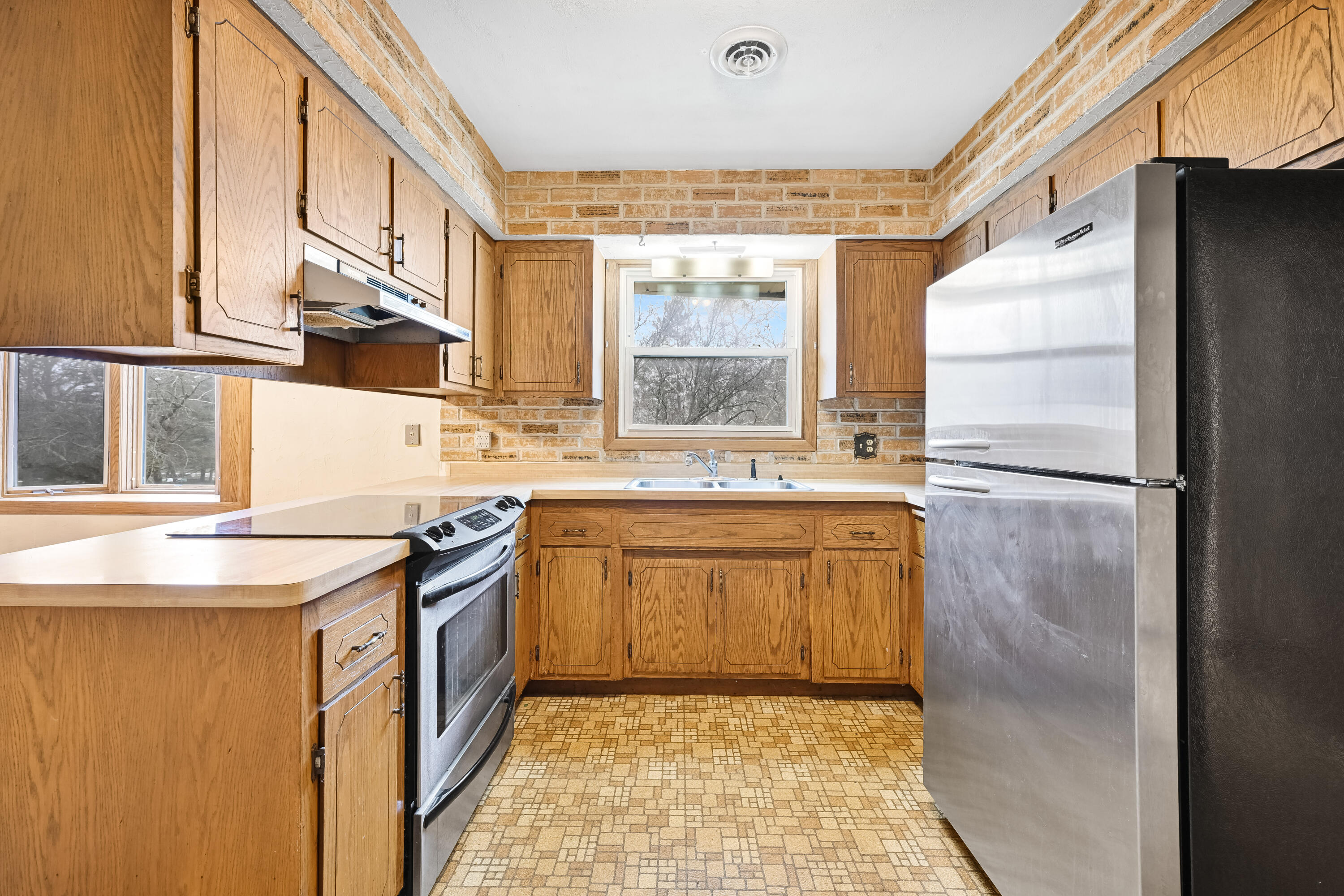 N5907 Aspen Drive Spring Prairie, WI 53105 - Photo 17 of 51 Stainless Steel Appliances