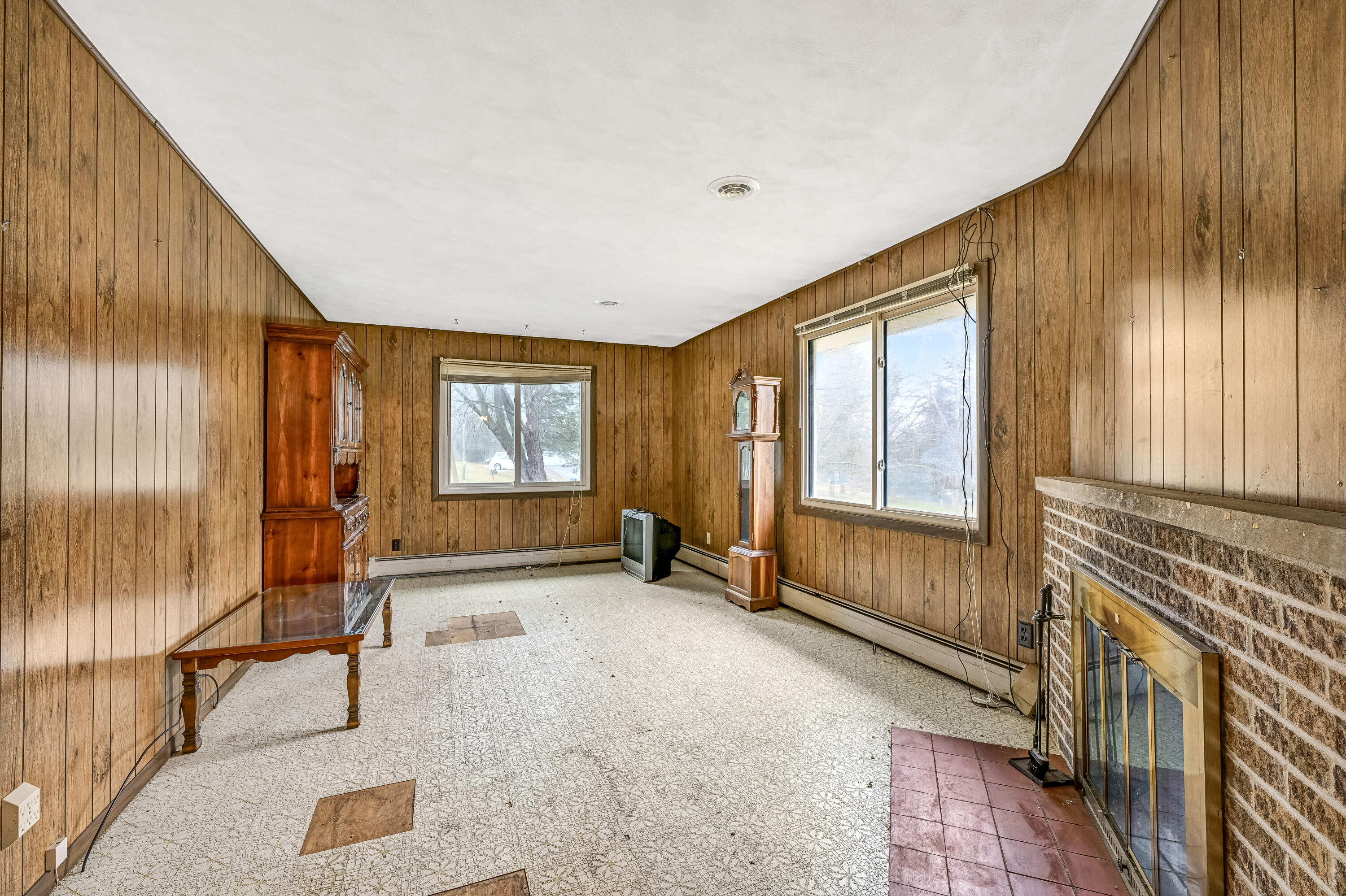 N5907 Aspen Drive Spring Prairie, WI 53105 - Photo 20 of 51 Family Room with Fireplace