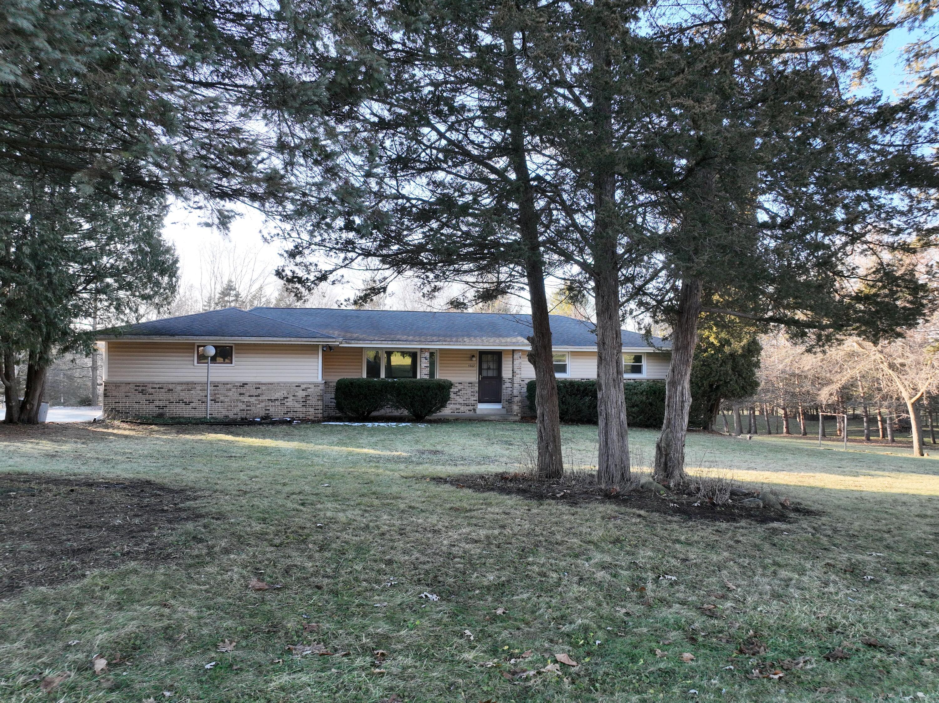N5907 Aspen Drive Spring Prairie, WI 53105 - Photo 2 of 51 Inviting Front Entrance