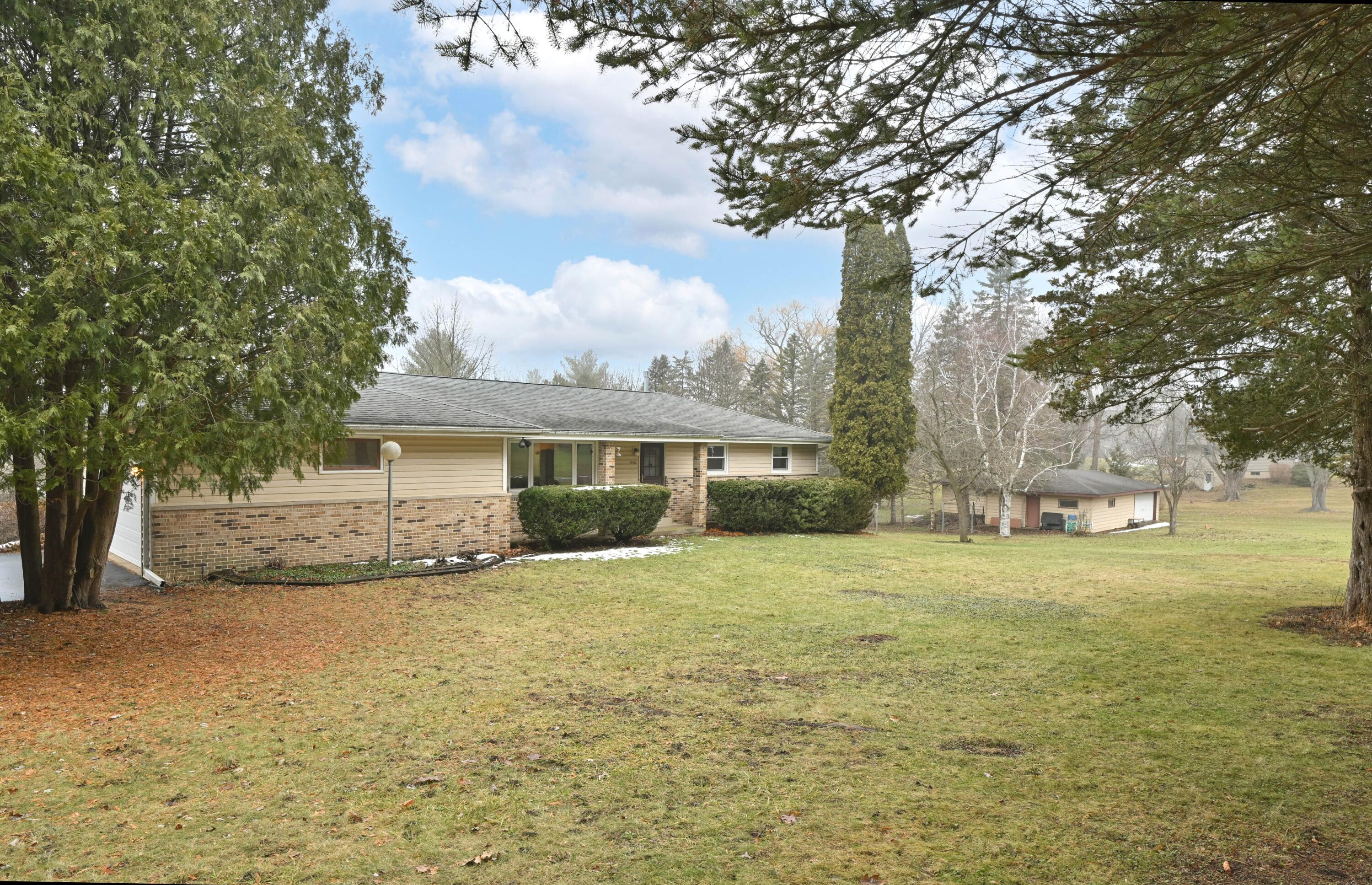 N5907 Aspen Drive Spring Prairie, WI 53105 - Photo 5 of 51 What a View!