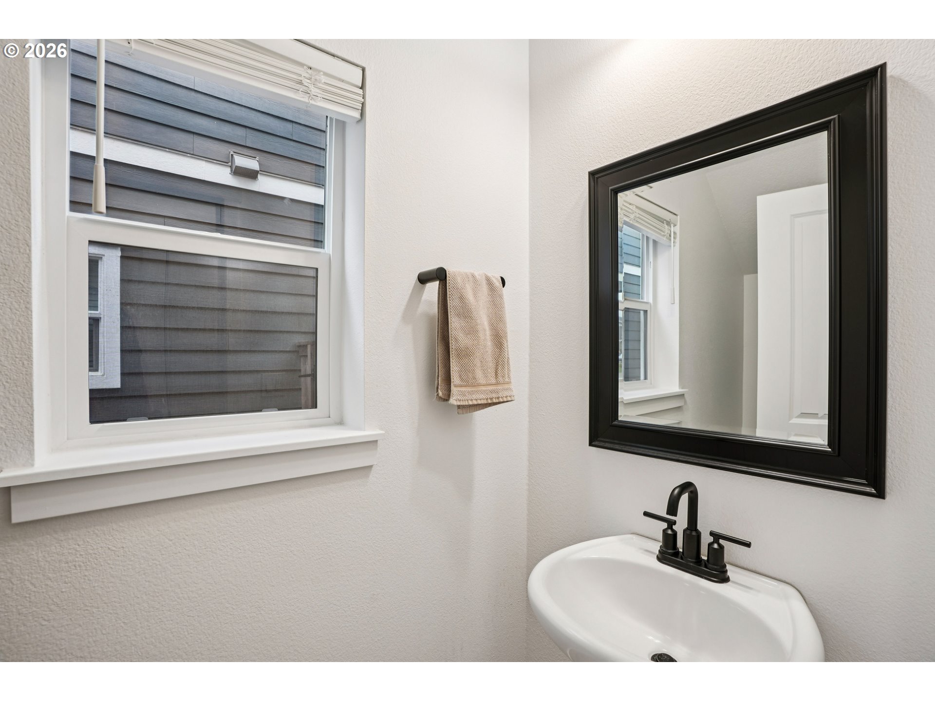 1275 South 28th Avenue Cornelius, OR 97113 - Photo 12 of 35