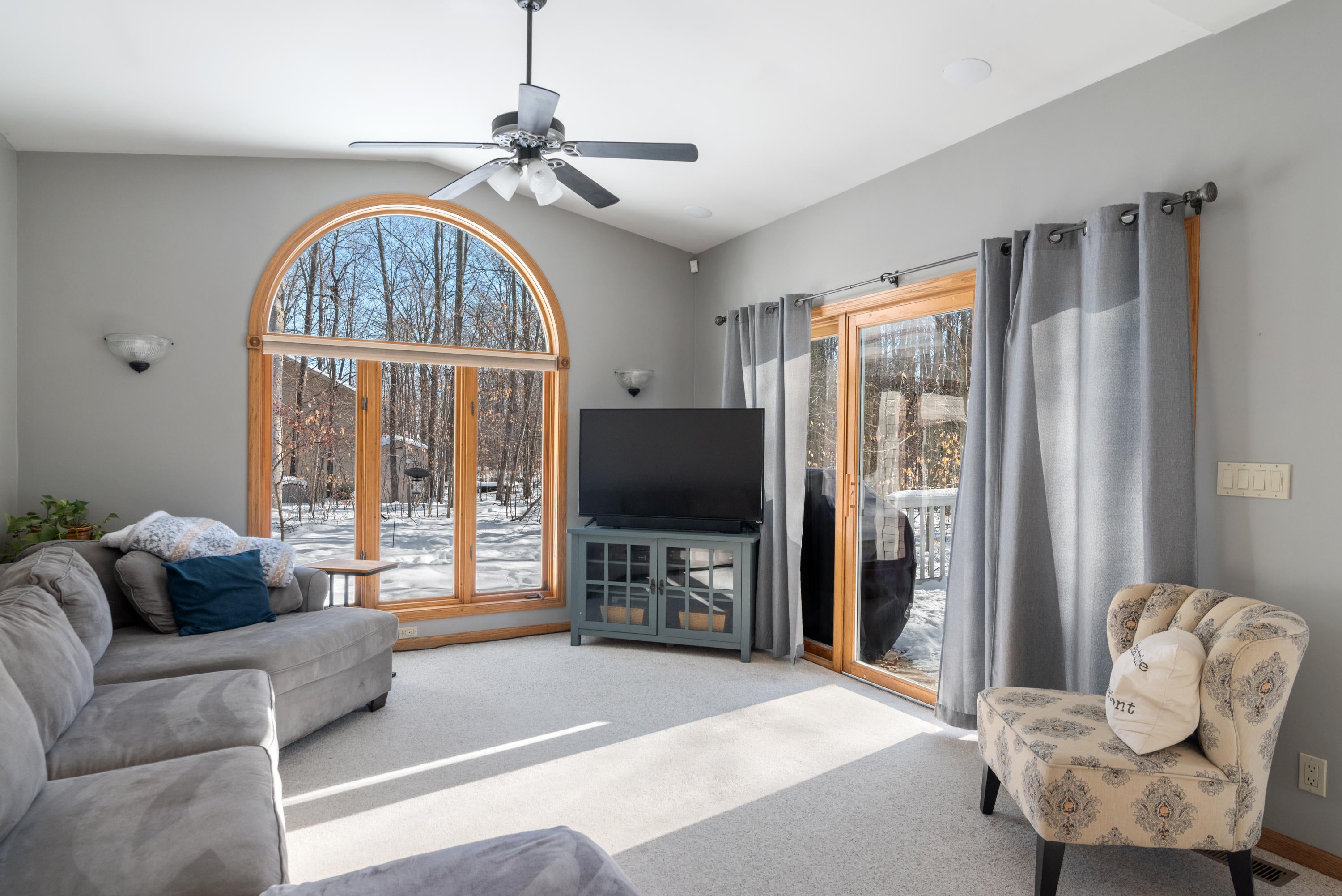 2365 Hunters Ridge Petoskey, MI 49770 - Photo 10 of 29 Gallery Image 10