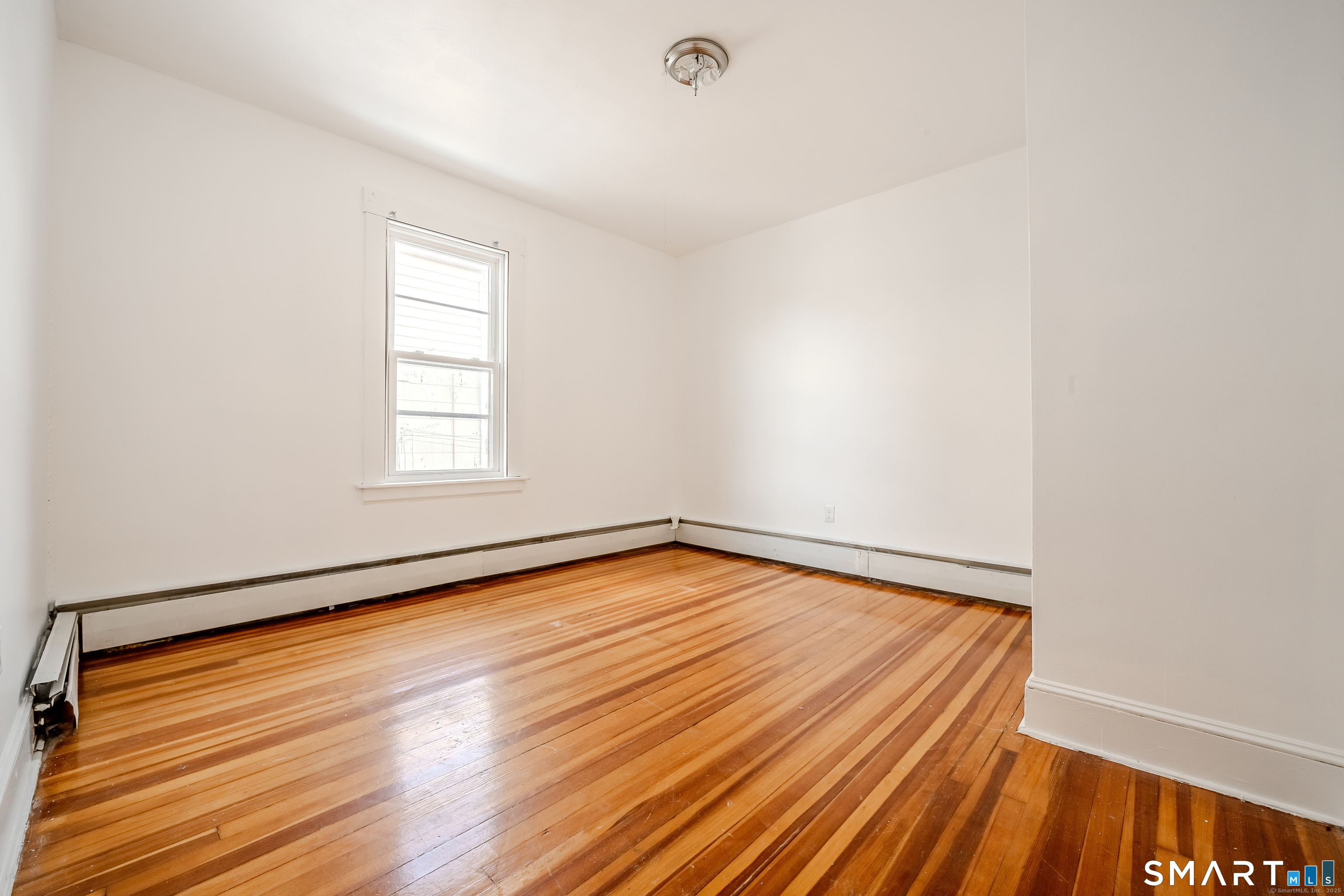 422 Allen Street New Britain, CT 06053 - Photo 9 of 18
