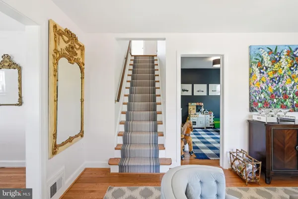 $1,285,000 | 5840 21st Street North, Arlington, VA 22205