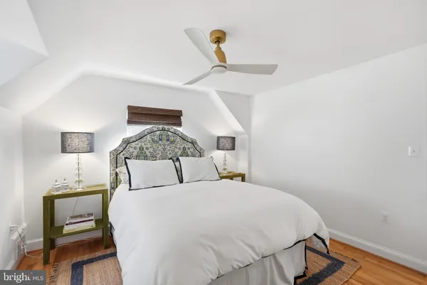 $1,285,000 | 5840 21st Street North, Arlington, VA 22205