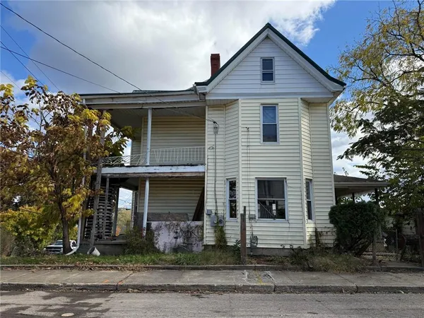 $35,900 | 104 East Church Avenue, Masontown, PA 15461