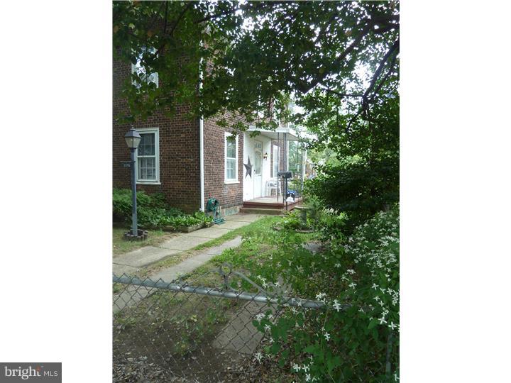 2755 North Constitution Road Camden, NJ 08104 - Photo 2 of 8 Side Yard