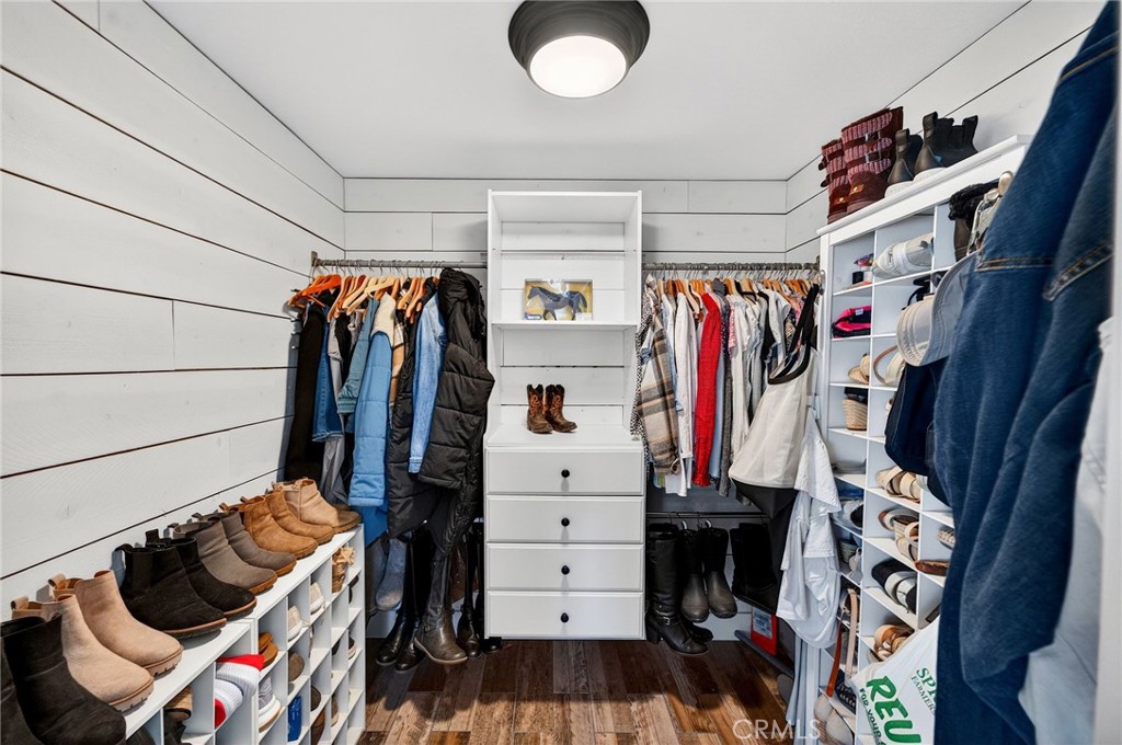1638 Scooter Lane Fallbrook, CA 92028 - Photo 36 of 69 Primary Closet