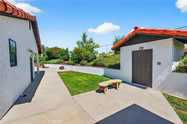 $1,050,000 | 1638 Scooter Lane, Fallbrook, CA 92028