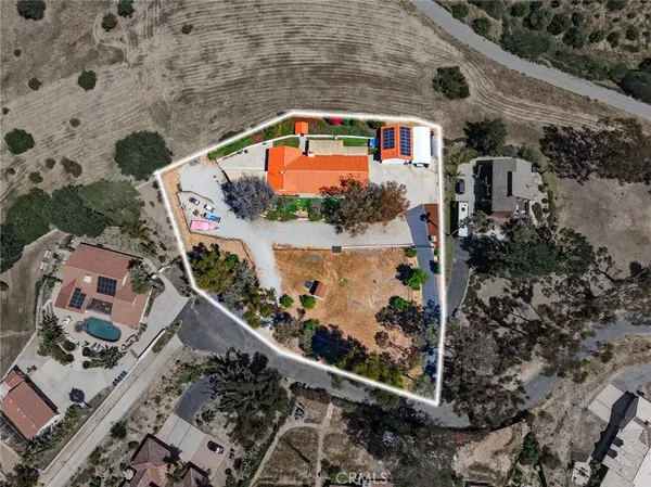 $1,050,000 | 1638 Scooter Lane, Fallbrook, CA 92028