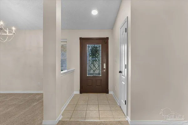 a view of empty room with window