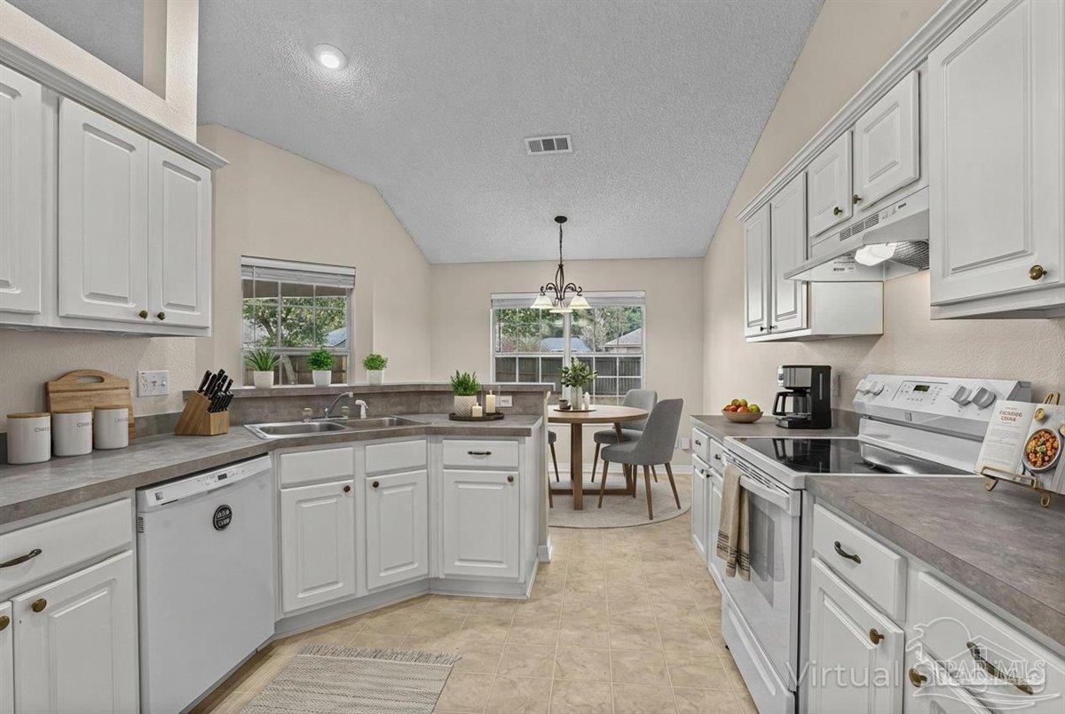 4882 Pineview Ridge Road Pace, FL 32571 - Photo 10 of 53