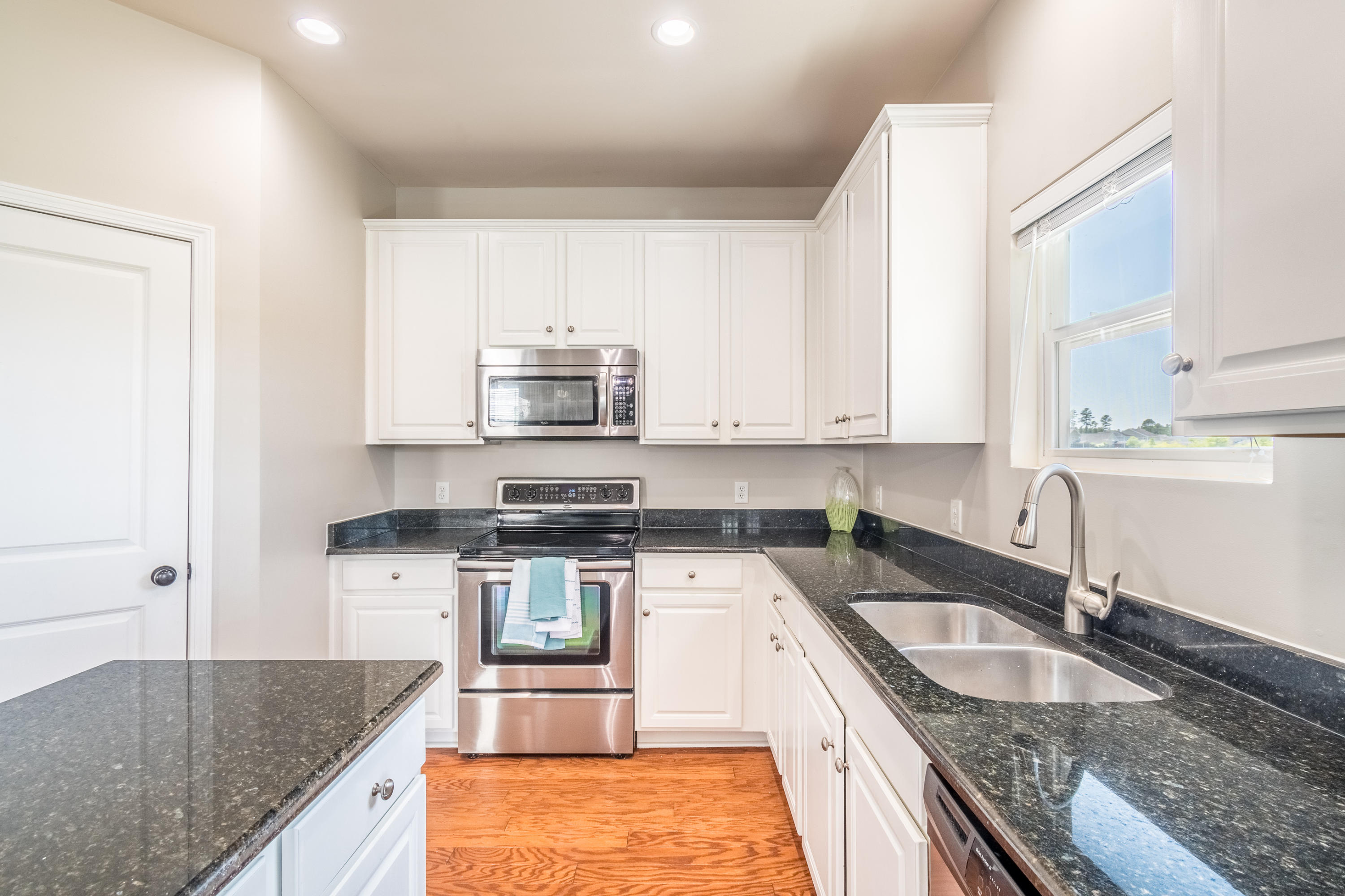 177 Decatur Drive Summerville, SC 29486 - Photo 15 of 46 117Decatur-11