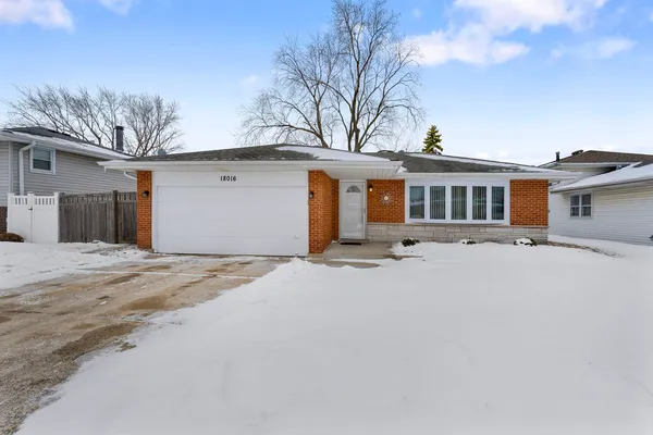 $369,999 | 18016 66th Avenue, Tinley Park, IL 60477