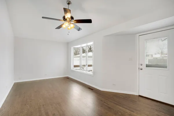 $369,999 | 18016 66th Avenue, Tinley Park, IL 60477