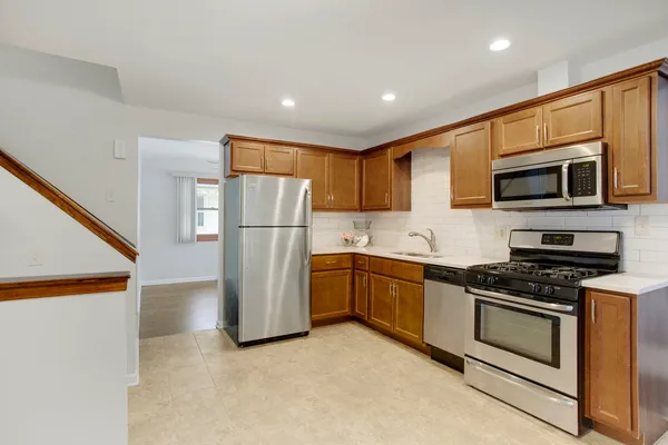 $369,999 | 18016 66th Avenue, Tinley Park, IL 60477