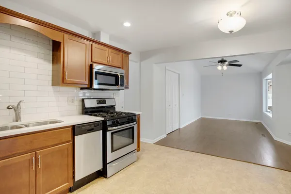 $369,999 | 18016 66th Avenue, Tinley Park, IL 60477