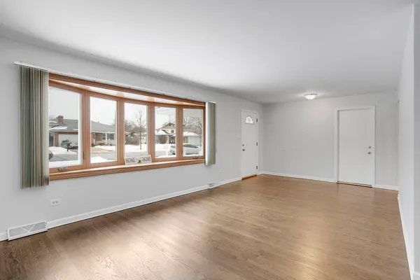$369,999 | 18016 66th Avenue, Tinley Park, IL 60477