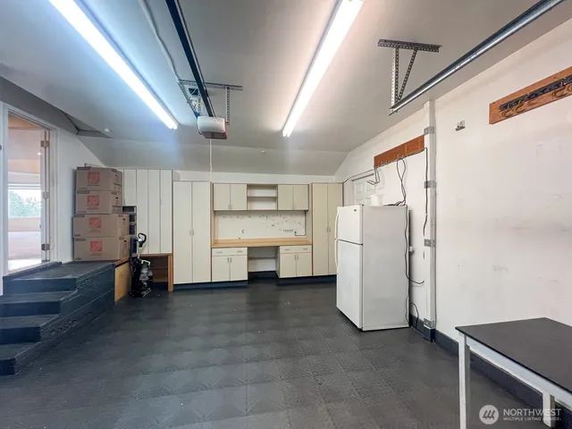 a view of a storage & utility room