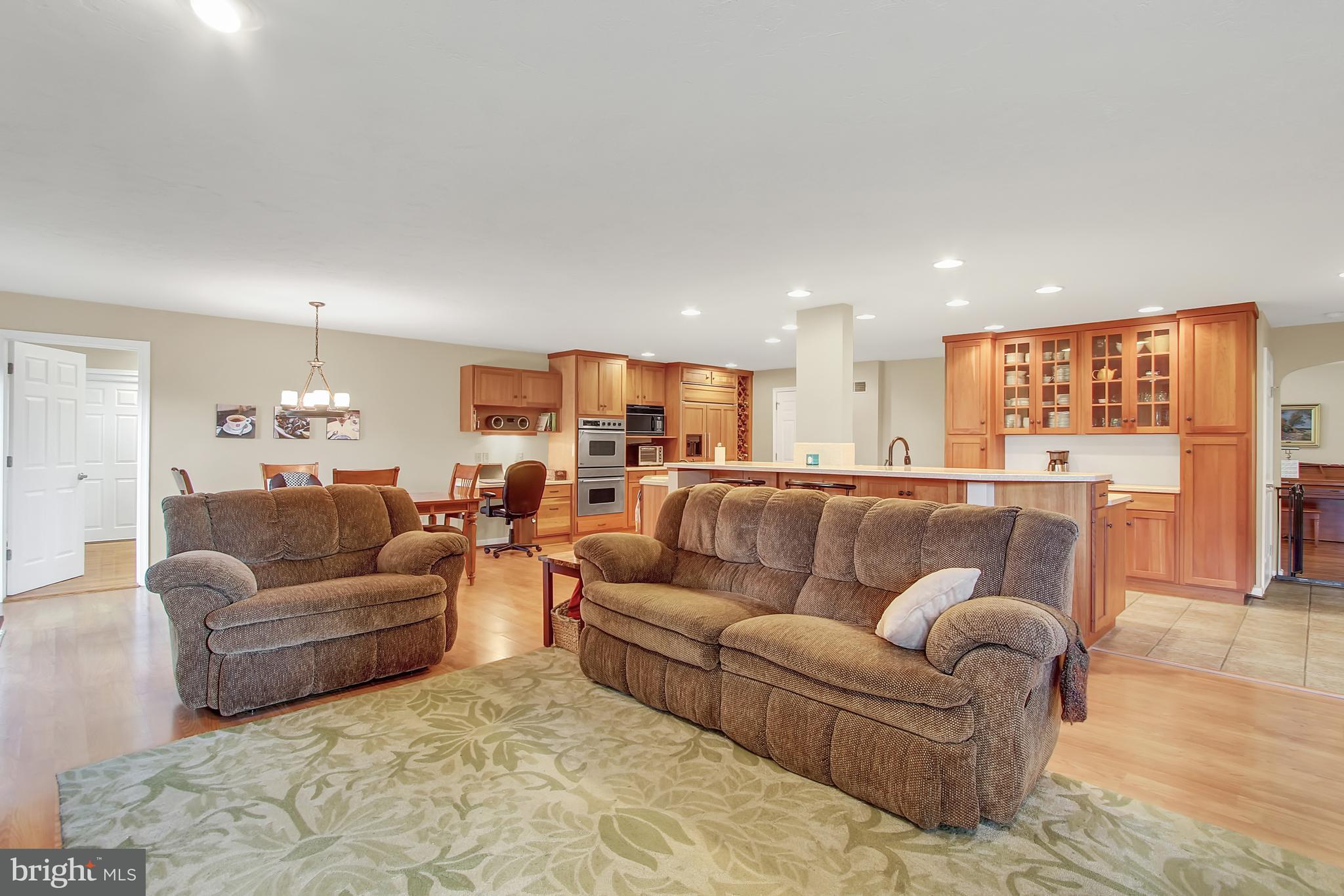 2436 Joppa Road York, PA 17403 - Photo 11 of 35