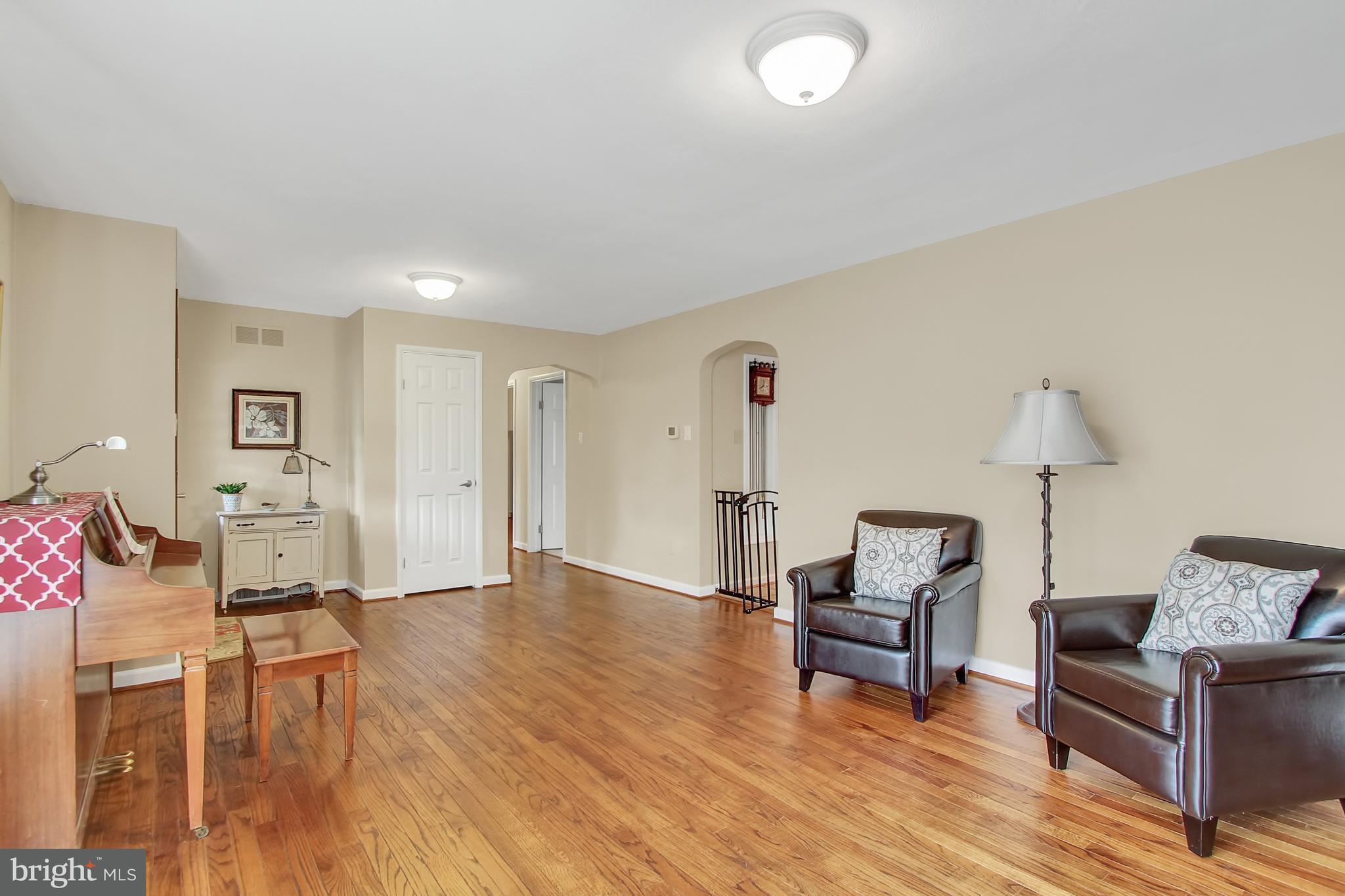 2436 Joppa Road York, PA 17403 - Photo 5 of 35
