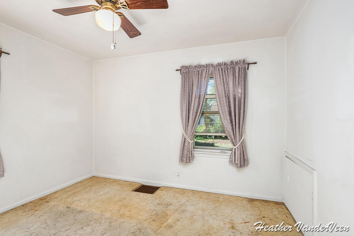 1349 Princeton Road Muskegon, MI 49441 - Photo 13 of 20 IMG_1010