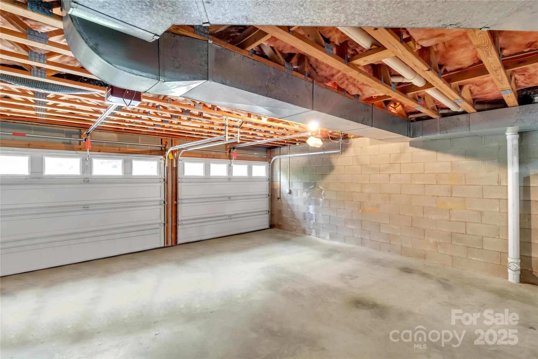 580 River Point Road Canton, NC 28716 - Photo 40 of 46 a view of a indoor garage